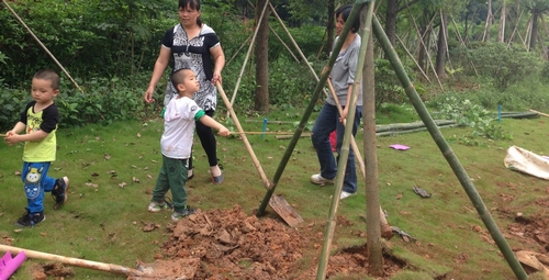 母亲节金碧林景观水处理公司栽种爱之树